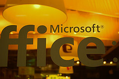 10 razões para comprar o Windows Phone 7 [Opinião] officelogo