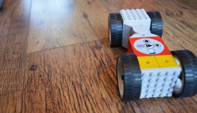Carro Tinkerbots