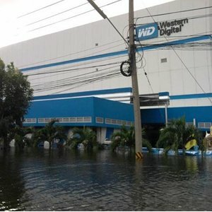 Preços dos discos rígidos começam a subir por causa das inundações na Tailândia [News] harddrivefloodthumb