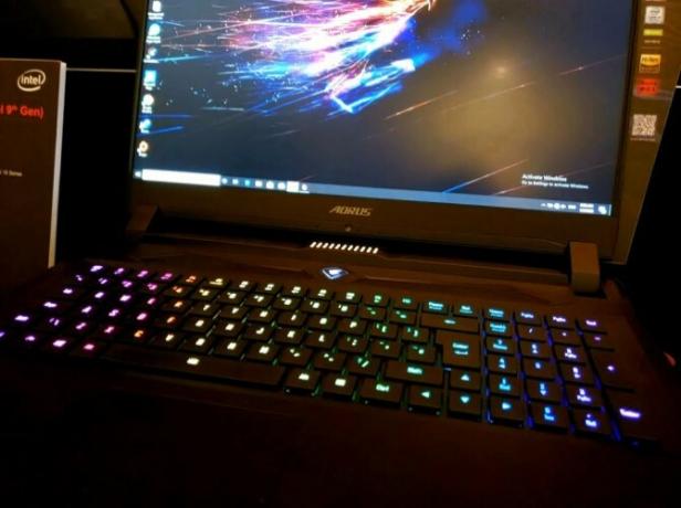 Teclado CES Aorus 17 Laptop