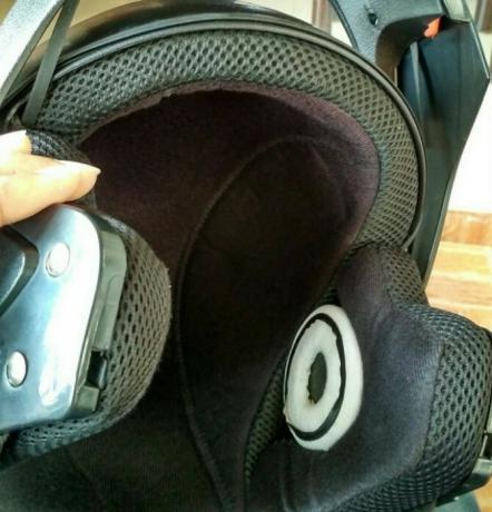 adicionar fones de ouvido bluetooth ao capacete