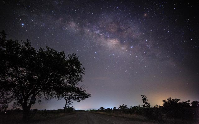 noite-céu-fotografia-pós-processamento