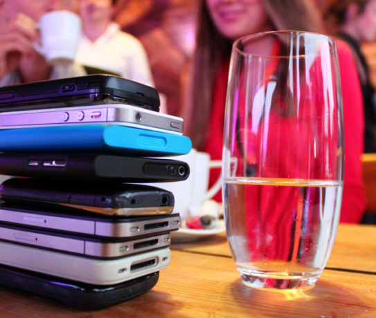 Pilha de telefones