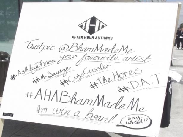 muitas hashtags