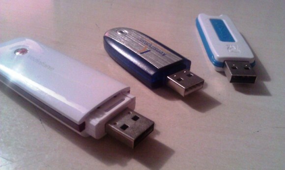 portas usb muito próximas