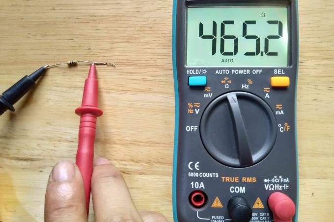 Testando um resistor com um multímetro