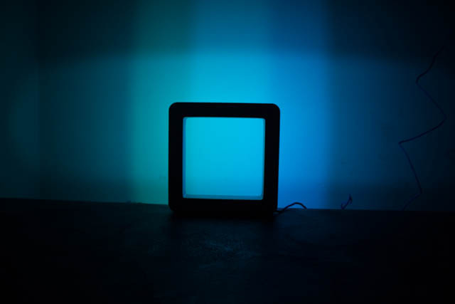 holi smart lamp