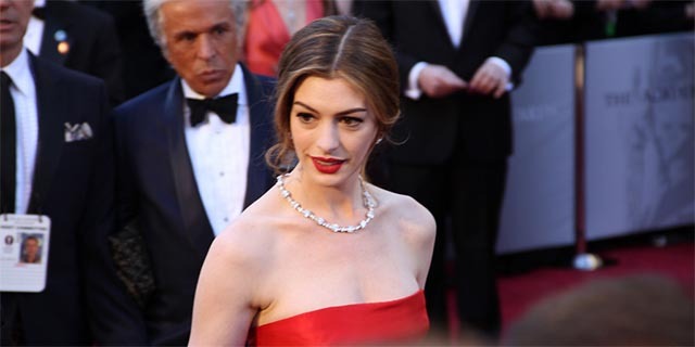 lidar com haters on-line-anne-hathaway