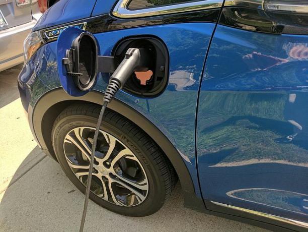 Chevy Bolt EV Hands-On: Aparentemente, carros elétricos não sugam mais Bolt EV4