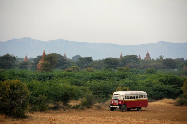 ônibus em Myanmar