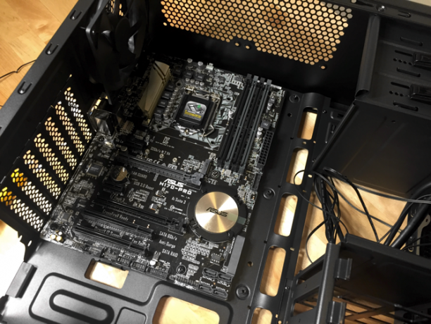 Como construir seu próprio PC build pc motherboard